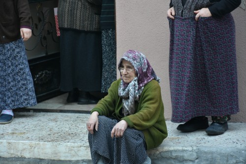 TOSYA’DA YANAN EVDEN GERİYE KALAN YÜREK BURKAN GÖRÜNTÜLER..