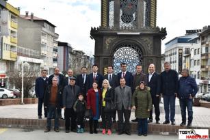 MİLLETVEKİLLERİNDEN TOSYA CHP İLÇE BİNASINA SÜRPRİZ ZİYARET..