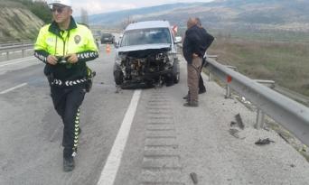 TOSYA D-100 KARA YOLUNDA TRAFİK KAZASI