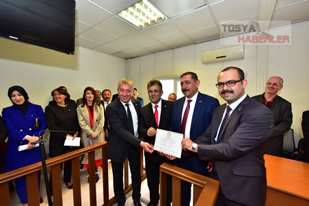 TOSYA’NIN YENİ BELEDİYE BAŞKANI VOLKAN KAVAKLIGİL MAZBATASINI ALDI…
